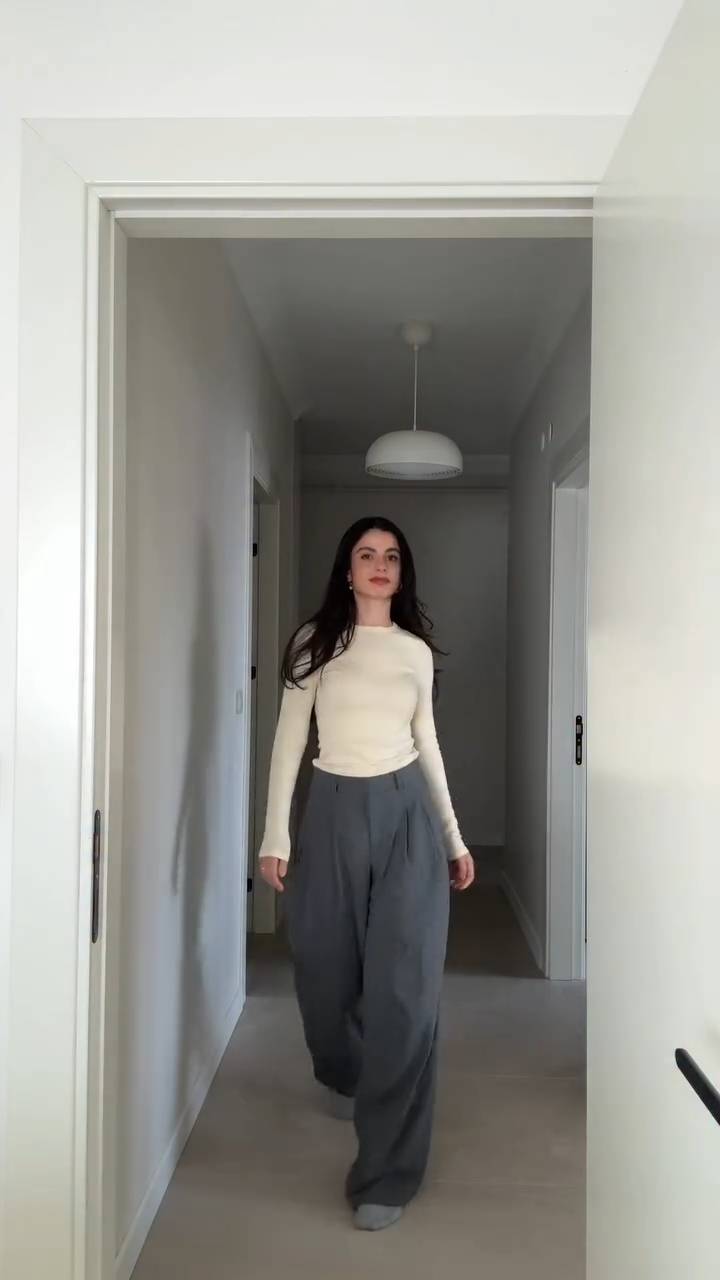 Poster for Quick outfit change.